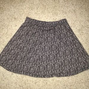 Forever 21 black and white skirt